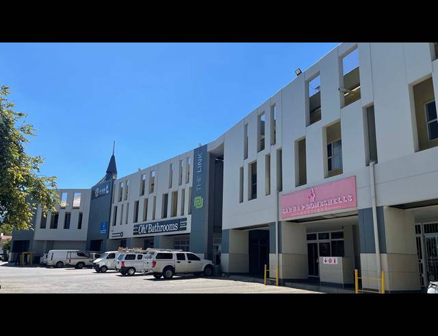 429M² OFFICE TO LET IN HALFWAY HOUSE